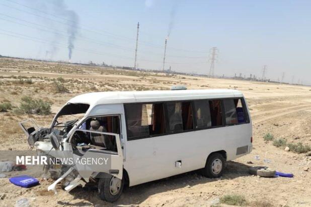 انحراف مینی‌بوس در محور آبادان–ماهشهر ۱۴ مصدوم برجا گذاشت