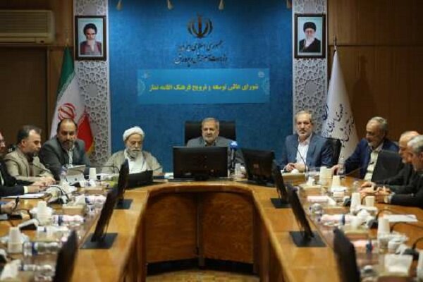 ۶۰۰ هزار دانش‌آموز امسال در مراسم اعتکاف شرکت کردند