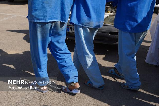 مشهدی: ۳ متهم به سرقت در کاشمر دستگیر شدند