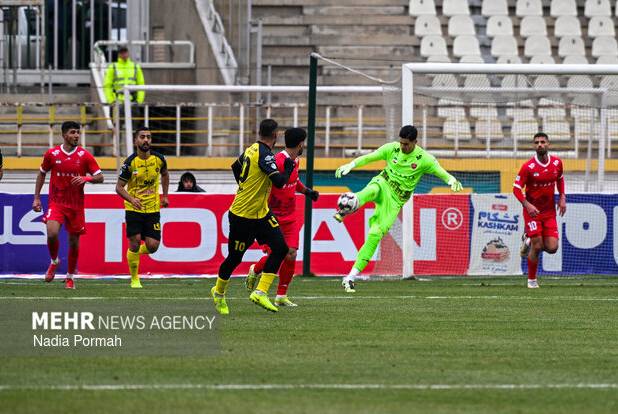 ورزشگاه مشترک استقلال و پرسپولیس مشخص شد/ بازهم بدون تماشاگر