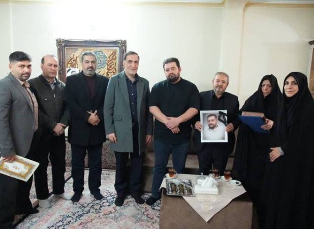 دیدار رئیس بنیاد شهید با خانواده شهدای جنایات اخیر