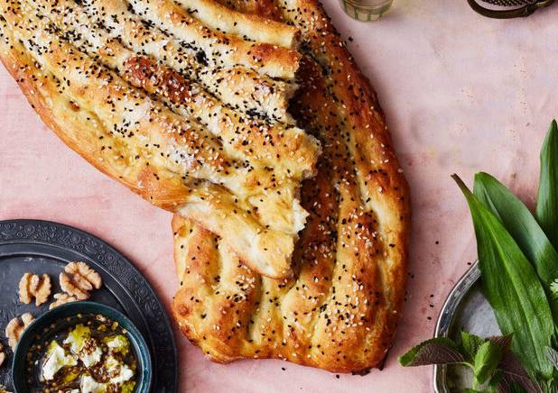 نقش نان کامل در سلامت دستگاه گوارش؛ از تامین فیبر تا حفظ میکروبیوم روده