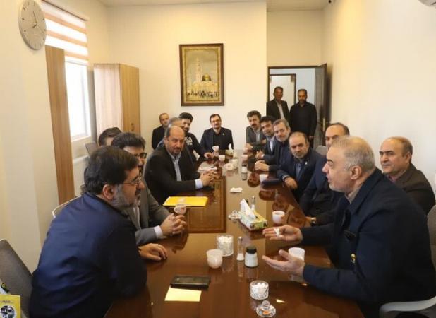 آغاز ساخت نیروگاه خورشیدی ۳۵۰ مگاواتی در قم