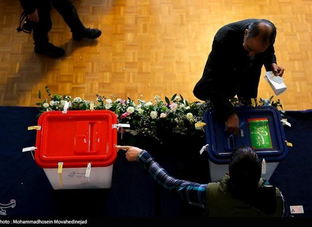 شعبه اخذ رأی برای اهالی فرهنگ و هنر در تالار وحدت تهران