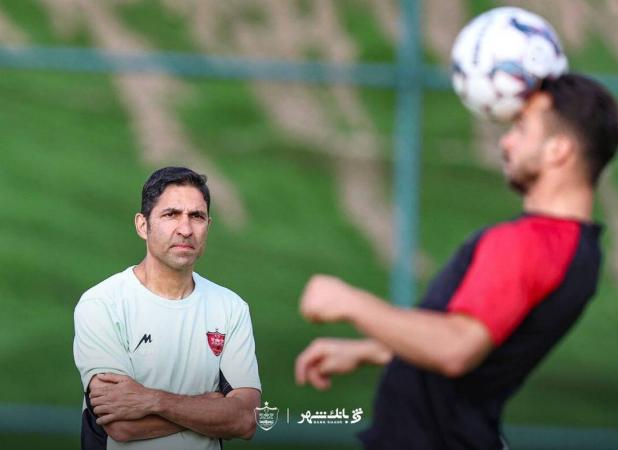 باشگاه پرسپولیس وحید هاشمیان را غافلگیر کرد