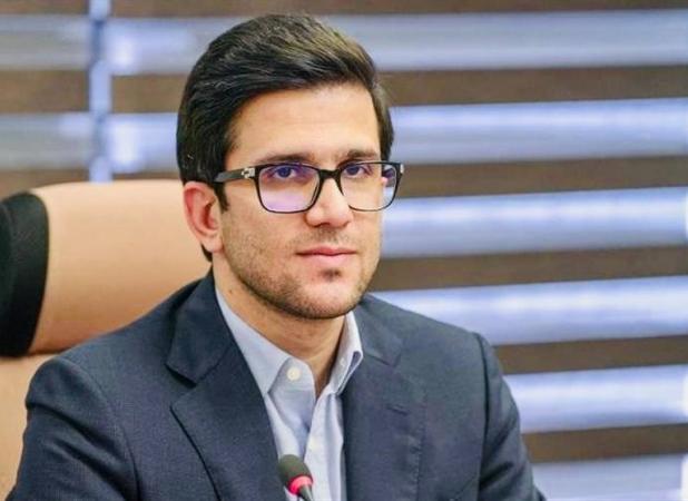 ۳نرخی شدن بنزین مطرح نیست/واردات بنزین سوپر درگیرودار مجوزها