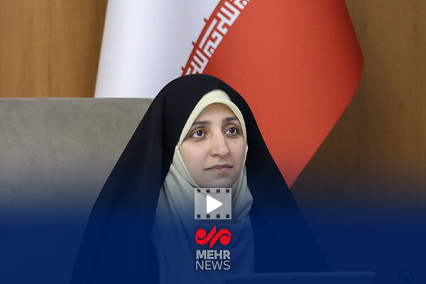 بهروزآذر: به پایین ترین نرخ باروری ثبت شده در کشور رسیدیم