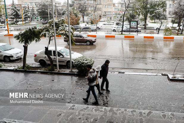 بارش برف و باران آذربایجان غربی را فرا می‌گیرد