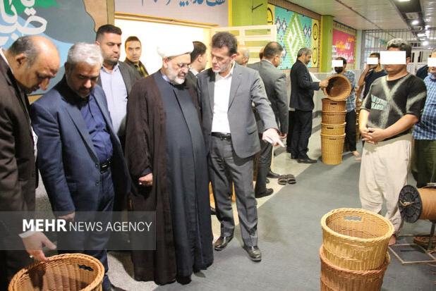 دیدار چهره‌به‌چهره قاضی ارشد استان سمنان با زندانیان؛۲۵مددجو آزاد شدند