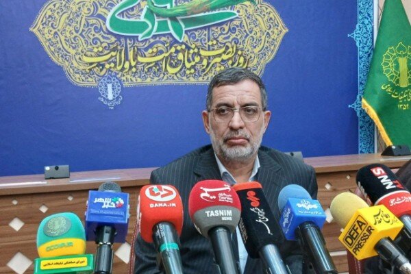 نائینی: فتنه‌گری دشمنان به شکل‌های مختلف ادامه دارد