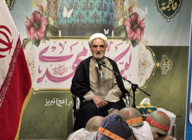 احمدی: دفاع مقدس، دانشگاه پرورش ایمان و معنویت بود