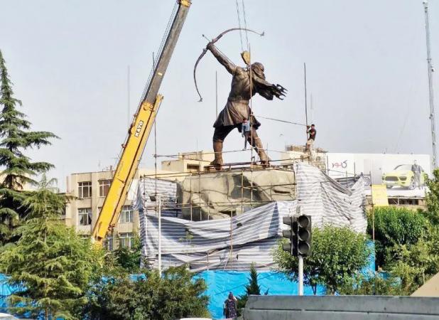 میدان ونک طی ساعات اخیر به صدر اخبار بازگشت