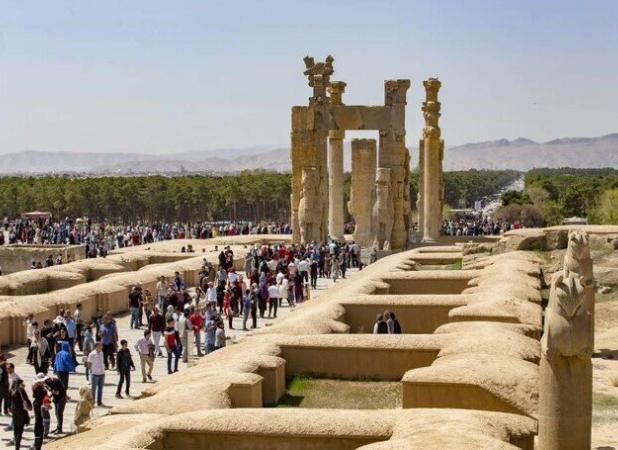 هیچ تهدیدی متوجه تخت‌جمشید نیست