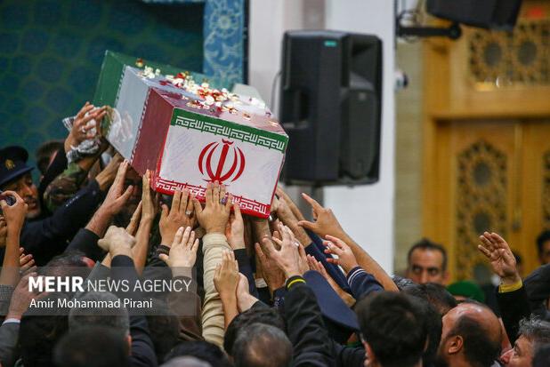 بدرقه شهدای گمنام در حرم کریمه اهل‌بیت(ع)