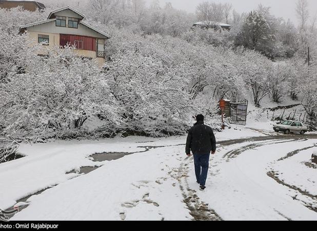 هواشناسی ایران ۱۴۰۰/۰۸/۲۵؛ آغاز بارش برف و باران در اکثر مناطق کشور/ هشدار سیلاب و کولاک برف