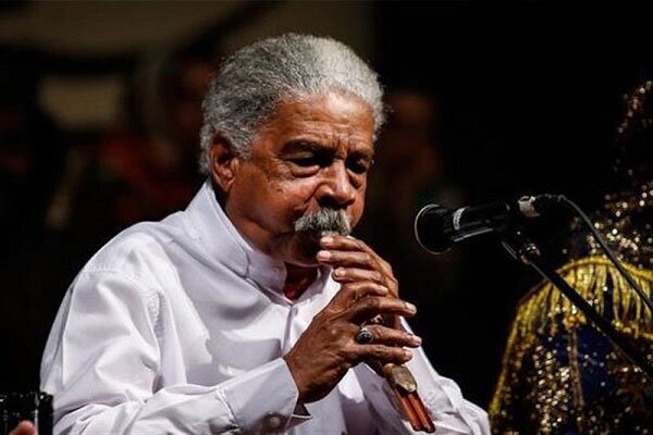 «قنبر راستگو» هنرمند هرمزگانی به علت بیماری در بیمارستان بستری شد