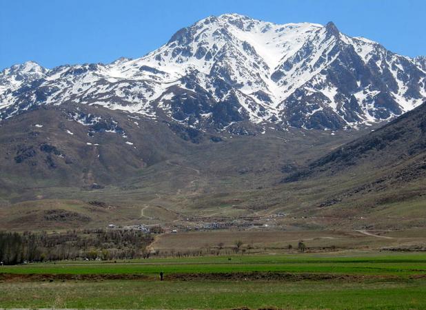 فرونشست زمین در دشت‌های بام ایران نمایان شد