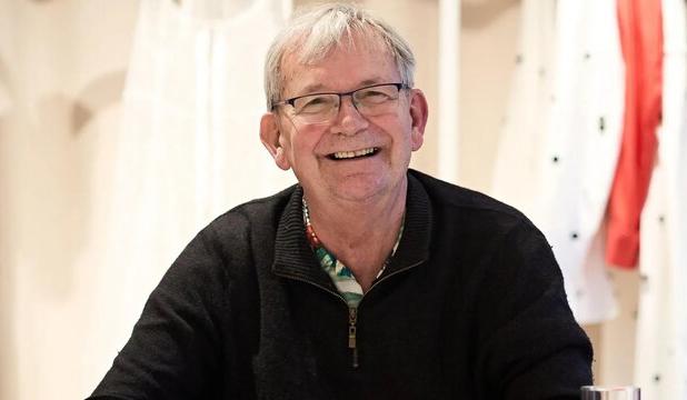 غول عکاسی درگذشت