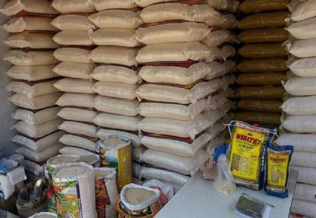 انبار برنج تقلبی در بجنورد پلمب شد