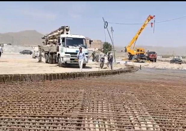 آغاز بتن‌ریزی پل تقاطع فراهان همزمان با روز ایثار و مقاومت اراک
