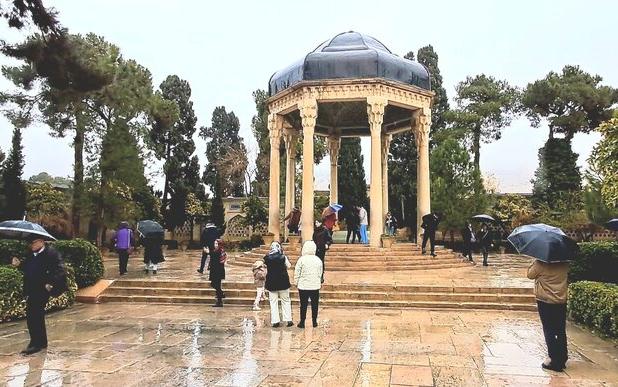 شیراز از خط میانگین بارشی سال عبور کرد