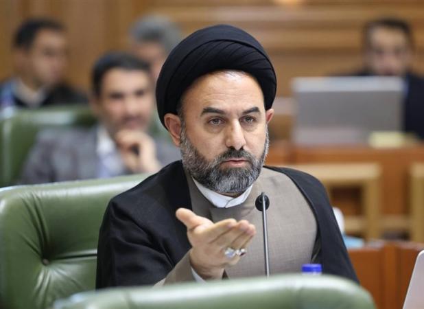 ضرورت شناسایی خائنان با استفاده از ظرفیت مردمی و بسیج