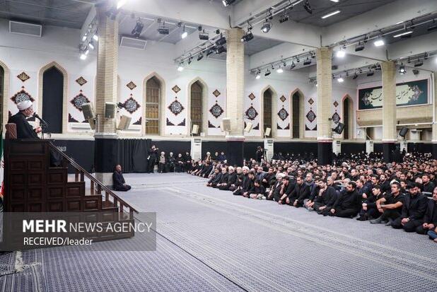 مراسم شام غریبان حسینی در حسینیه امام خمینی (ره) برگزار شد