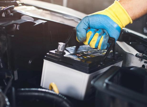 علت خوابیدن باتری ماشین چیست؟