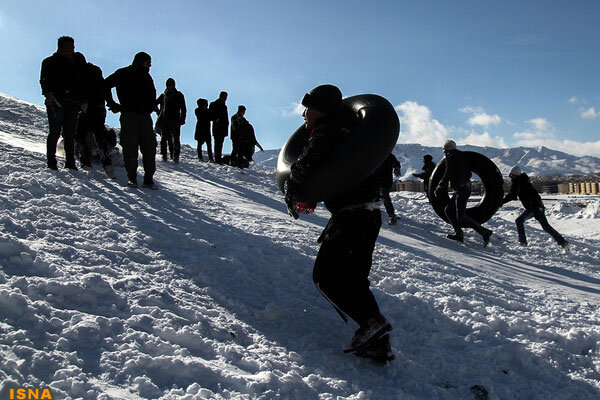 گزارش ۱۶۰ مورد زمین خوردگی و شکستگی در مشهد طی ۴۸ ساعت اخیر