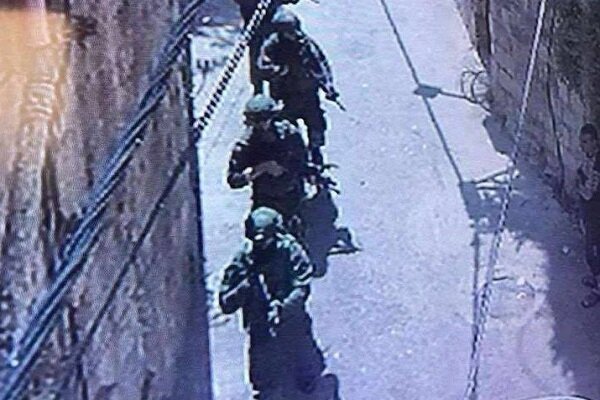 یورش گسترده نظامیان اسرائیلی به کرانه باختری+ فیلم