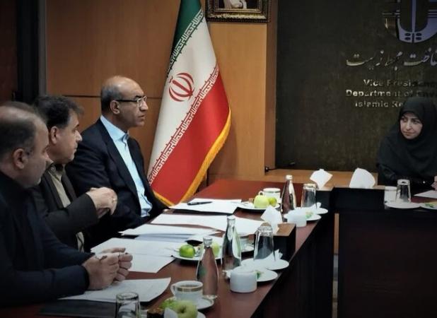 پیگیری مطالبات محیط زیست و سرمایه‌گذاری در کرمانشاه
