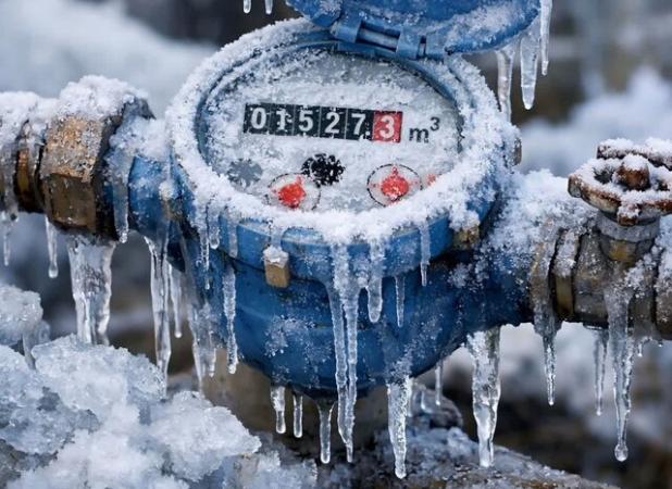 شهروندان سیستان و بلوچستان مراقب یخ‌زدگی کنتور و تأسیسات آب باشند
