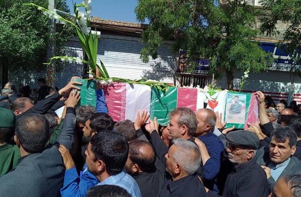 تشییع شهید راه وطن «حسن احمدی» در زاوه خراسان رضوی