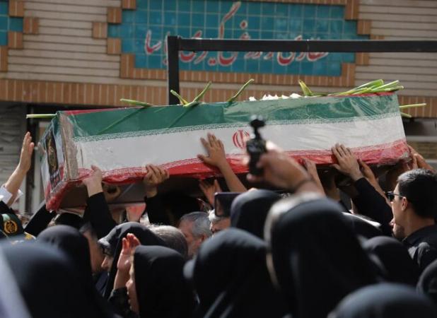 تشییع و بدرقه باشکوه شهید «رضا بسطامی» در سنندج