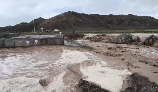 بازگشایی ۶ محور درگیر سیلاب جنوب سیستان و بلوچستان