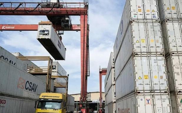 ایجاد مراکز لجستیکی تخصصی در آذربایجان‌غربی