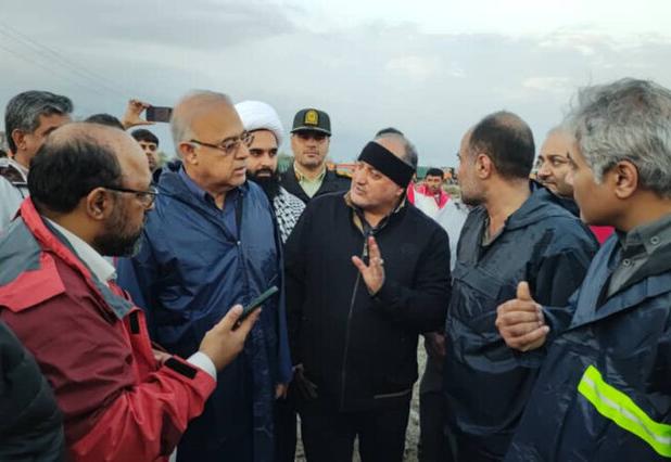 آغاز اقدامات فوری برای انتقال اهالی روستای مهرگی شهرستان سیریک به محل امن