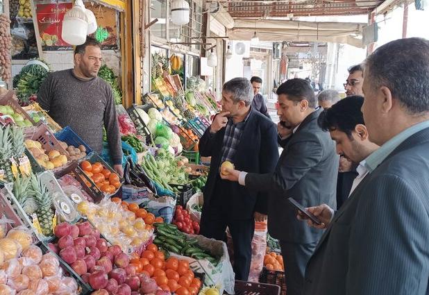 بازدید سرزده فرماندار ملکان از بازار شب عید