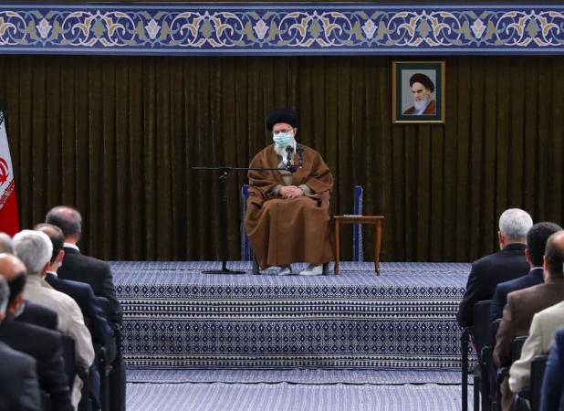 باید کاری کنیم دانش‌آموز دارای هویت ملی شود 
