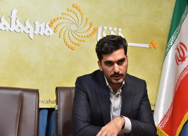 ادعای حقوق ۲۰۰ میلیونی عضو ارشد دولت
