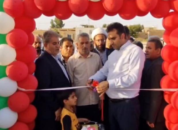 افتتاح زمین چمن مصنوعی دربخش عقدا شهرستان اردکان