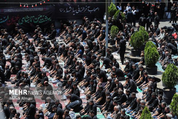 اقامه نماز جماعت ظهر عاشورا در «آبدان»