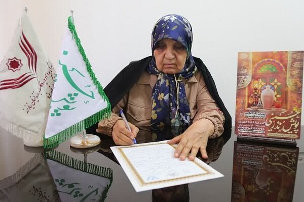 همسر شهیدِ یزدی به آزادی زندانیان مالی کمک کرد