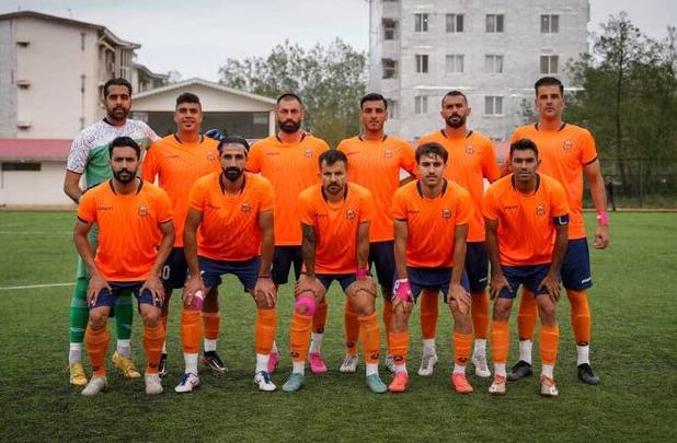 مصاف برق شیراز و صنعت نفت آبادان در مرحله سوم جام حذفی