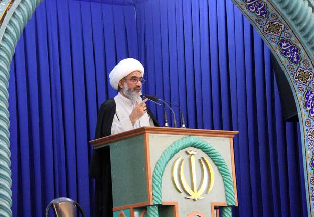 امام جمعه بوشهر: ایران آغازگر جنگ نیست