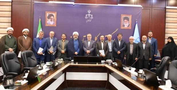 مراسم تحلیف ۱۴ عضو جدید هیات منصفه دادگاه مطبوعات استان مازندران برگزار شد