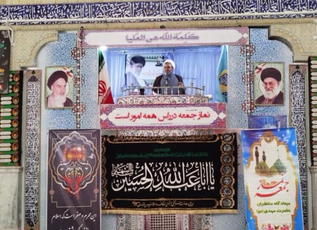 بصیرت و تبعیت از ولایت رمز ماندگاری انقلاب است