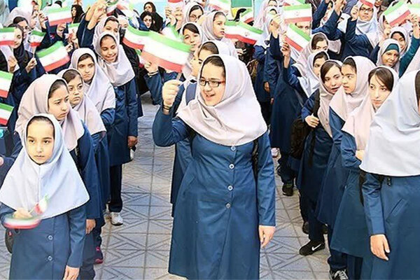 سامانه یکپارچه لباس دانش آموزی راه اندازی شد