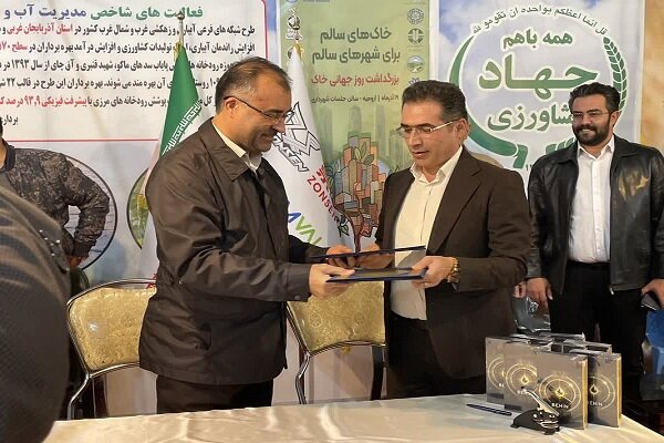 انرژی خورشیدی برای مقابله با تنش آبی در آذربایجان غربی استفاده می شود