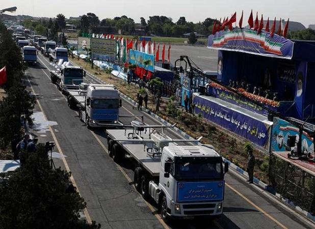 نمایش انواع پهپادهای شناسایی، تهاجمی و انتحاری ارتش